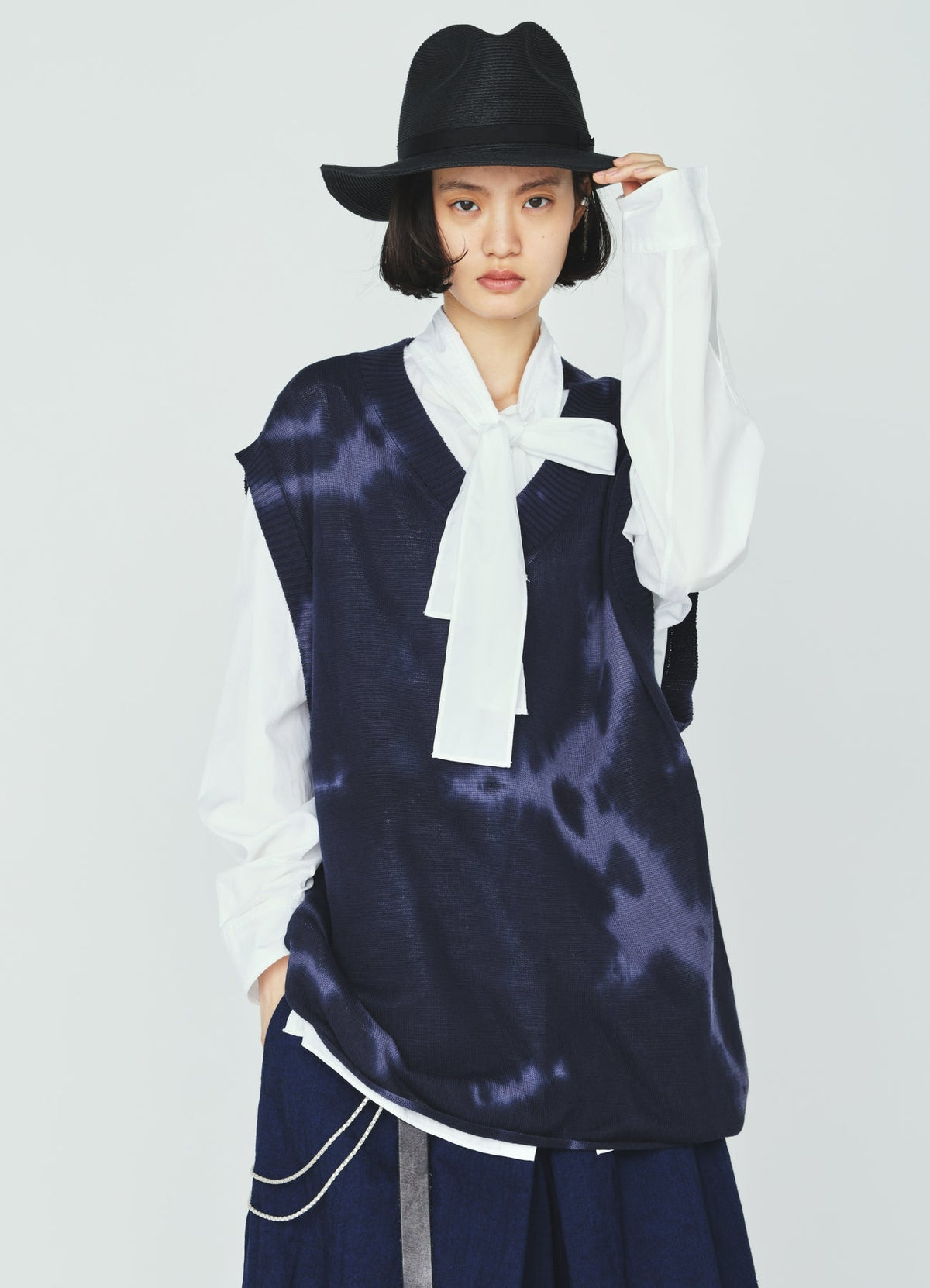 CHUSEN-DYED COMPACT TWIST VEST