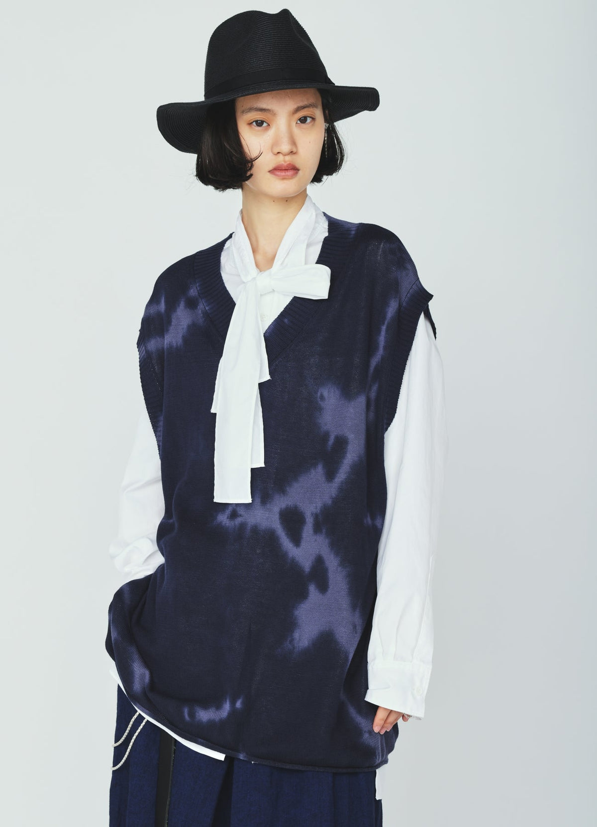 CHUSEN-DYED COMPACT TWIST VEST