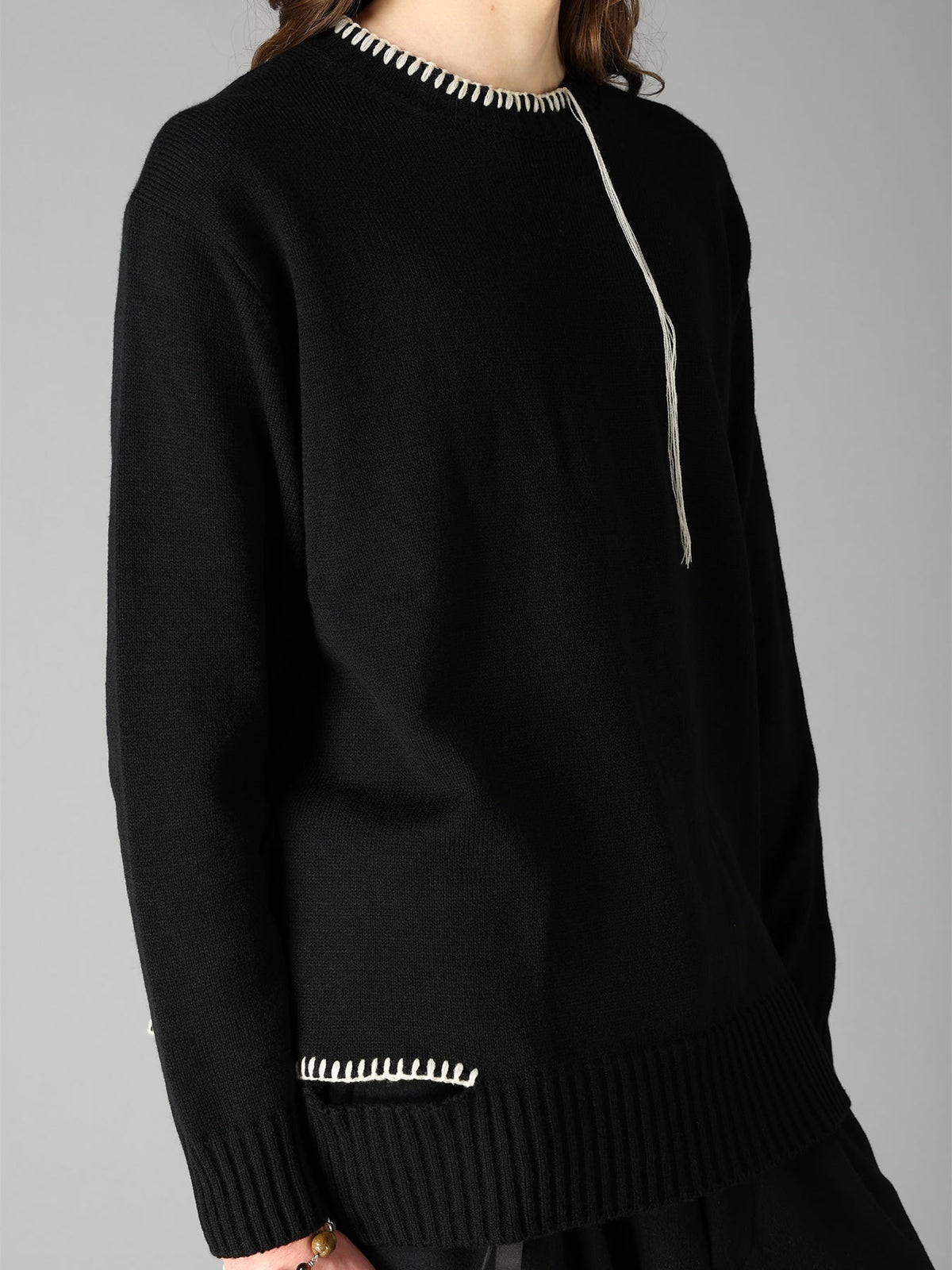 BULKY WOOL BLEND ASYMMETRIC STITCH PULLOVER