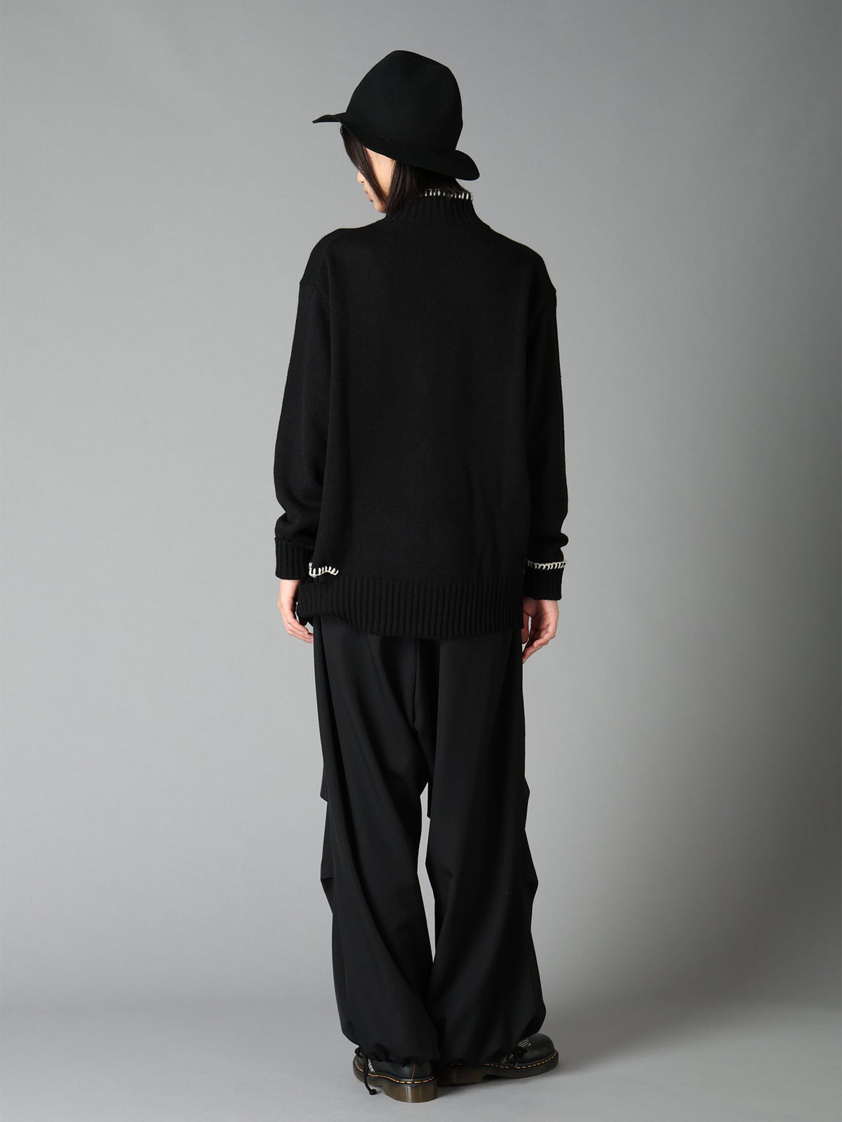 BULKY WOOL BLEND ASYMMETRIC STITCH ZIP-UP KNIT